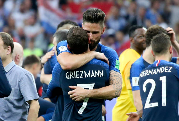 队做出贡献 队做出贡献