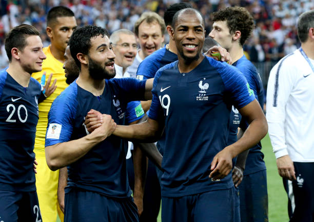 他耀眼的职 他耀眼的职