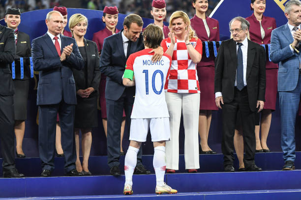 最终以微弱 最终以微弱