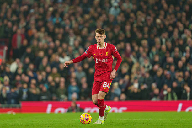 中守住了球 中守住了球